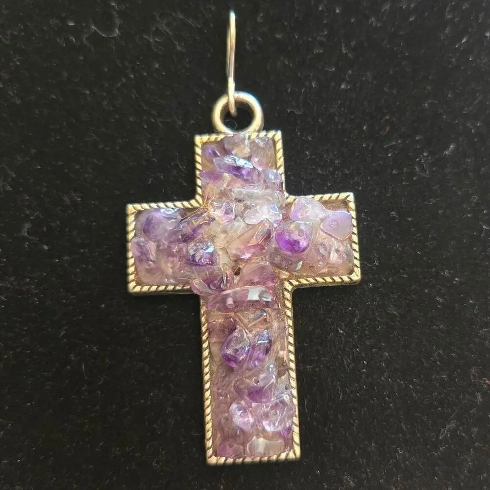 Amythest Chip Cross Pendant